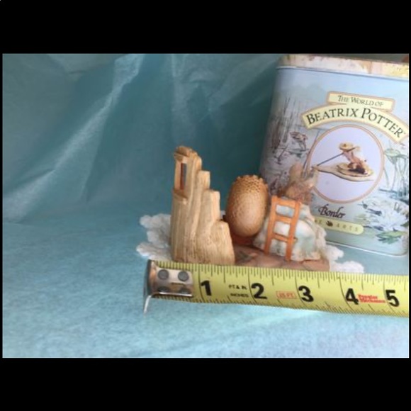 *Rare* Beatrix Potter “Hunca Munca and the Babies” Border Fine Arts Figurine - Picture 8 of 8